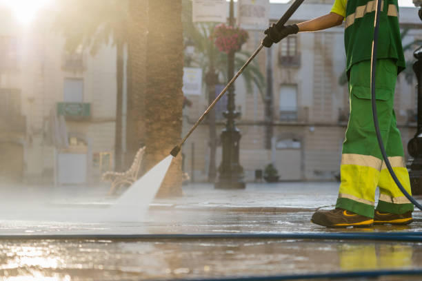 Best Oil Spill Cleanup  in North Prairie, WI